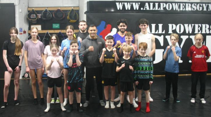 Group photo at end of Thai Kick Boxing session